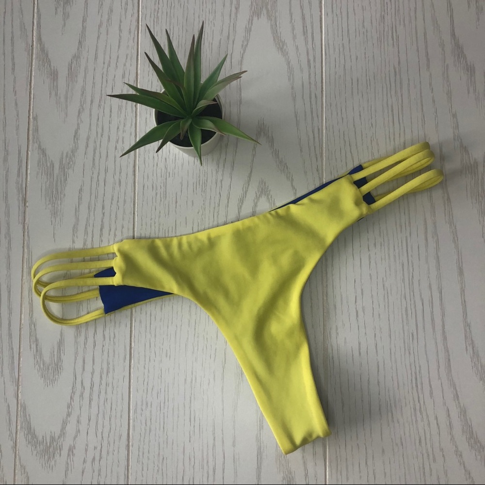 NWT Sole East Reversible Thong Bikini Bottom